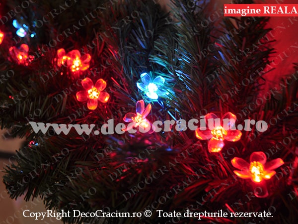 Ghirlanda artificiala brad verde leduri rosii 2,7m conectabila