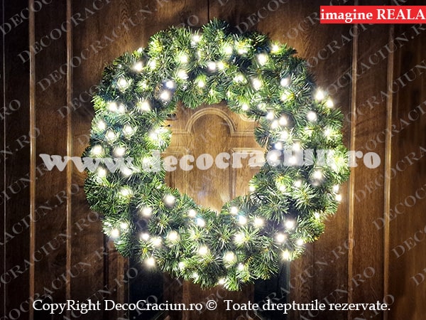 Coronita artificiala de Craciun 55cm leduri alb cald static decor usa