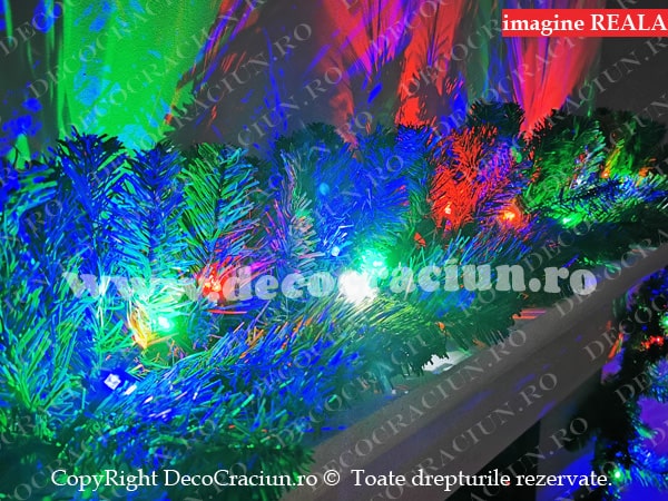 Ghirlanda artificiala brad craciun 2,7m lungime conectabila leduri colorate efect stroboscopic interior si exterior