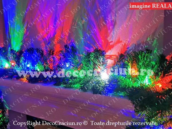 Ghirlanda artificiala brad craciun leduri colorate efect stroboscopic 2,7m lungime interior si exterior