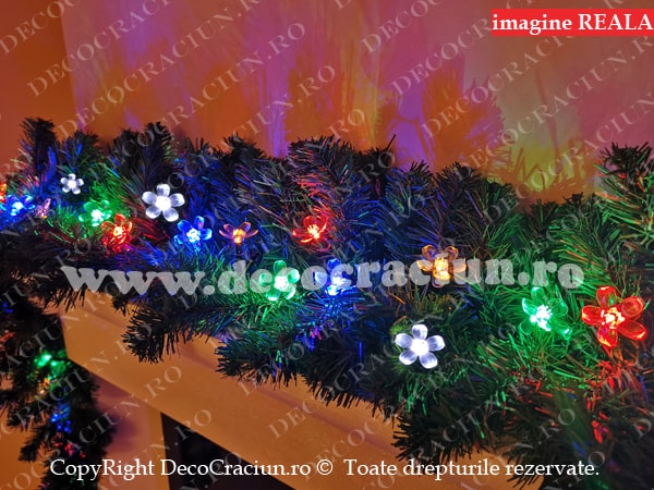 Ghirlanda artificiala brad craciun 2,7m lungime 50 leduri colorate decor flori de cires