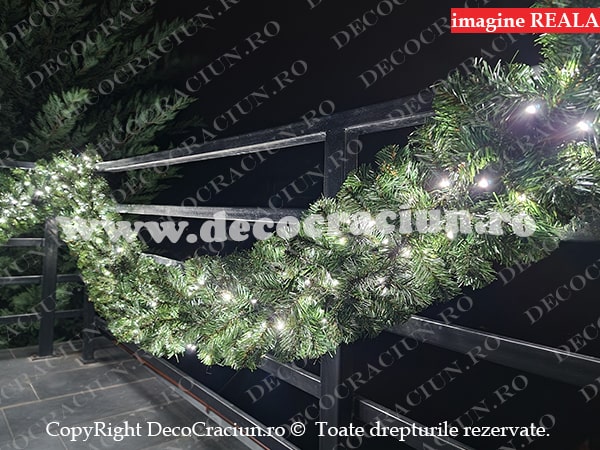 Ghirlanda artificiala brad craciun 2,7m lungime 360 leduri alb rece efect falsh interior si exterior